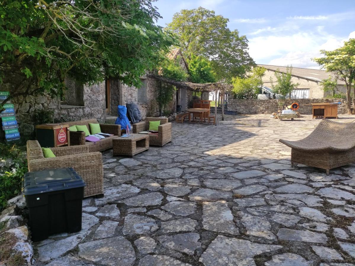 Gite De Navacelles Blandas Exterior photo
